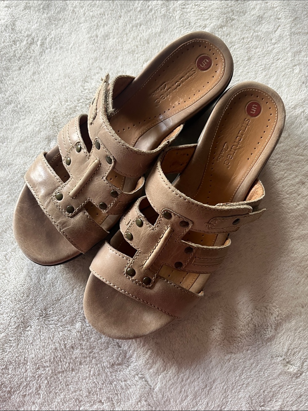 Clark’s Taupe Leather Sandals, 7